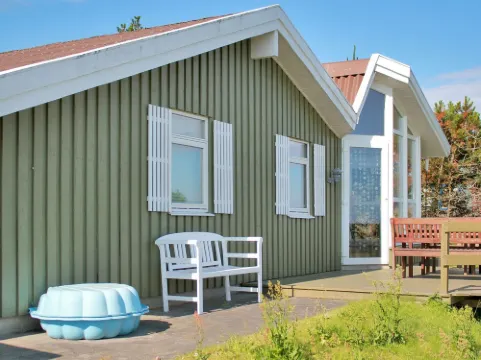 "Annick" - 300m from the Sea