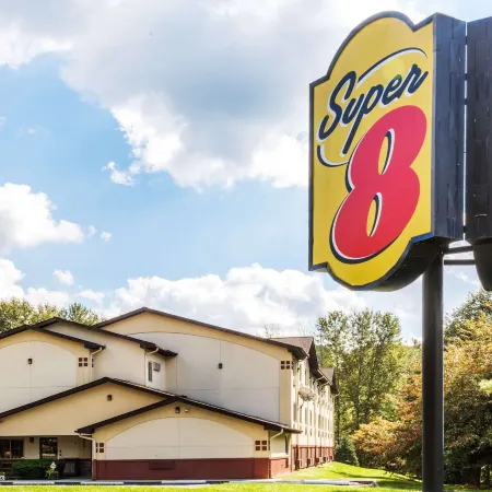 Super 8 by Wyndham East Stroudsburg/Poconos