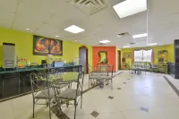 Americas Best Value Inn and Suites Haltom City/Ft. Worth - Motels