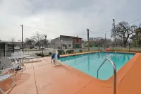 Americas Best Value Inn Chico - Pool