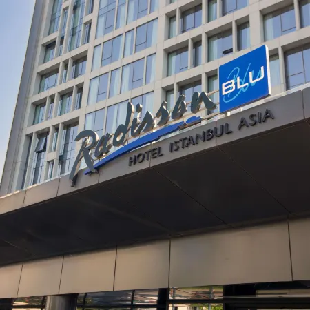 Radisson Blu Hotel Istanbul Asia Отели рядом с достопримечательностью «Аташехир»