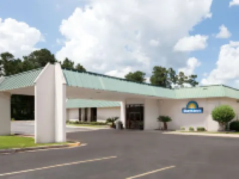Days Inn by Wyndham McComb MS Hotels in Pike County
