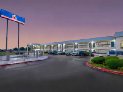 โมเทล 6 เท็กซาร์คานา, TX โรงแรมในเท็กซาร์คานา