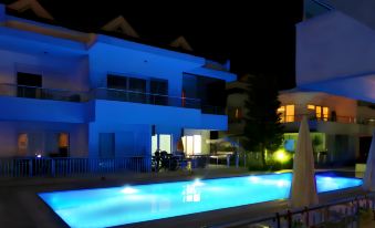 Chic Duplex House with Shared Pool in Antalya