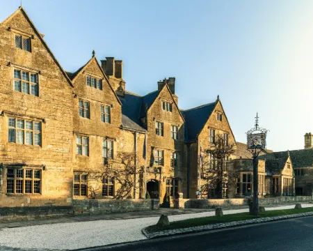 The Lygon Arms - an Iconic Luxury Hotel Hotel di Broadway