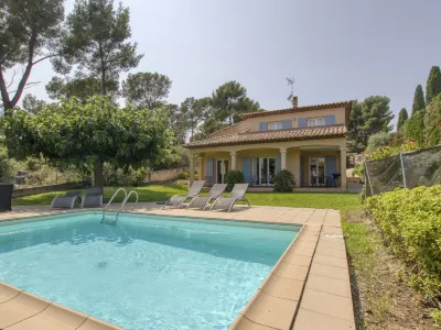Le Puit des Oliviers 2 Hotel dekat Var Ouest E-Bike