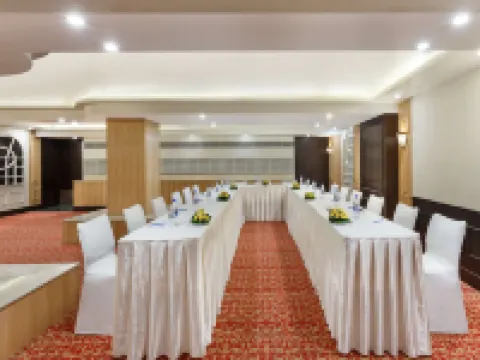 La Place Sarovar Portico Lucknow