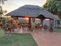 Zambezi Family Lodge - Leopard Room 住宿飯店