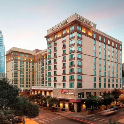 Courtyard Austin Downtown/Convention Center Отели рядом с достопримечательностью «Конгресс-авеню»