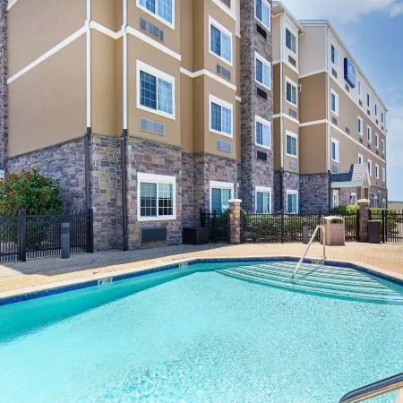 Microtel Inn & Suites by Wyndham Opelika