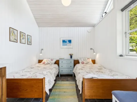 "Snari" - 10m from the Sea