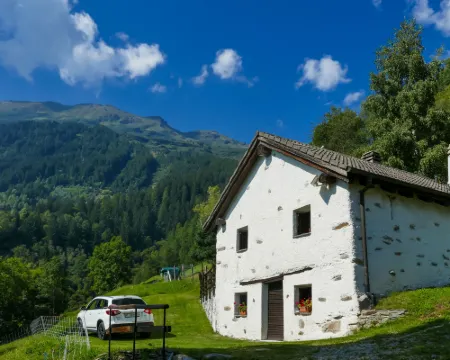 Rustico Girasole Hotels in Acquarossa