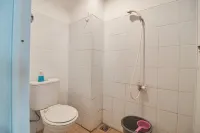 Room Rendi Gunung Putri Square - 2-Star