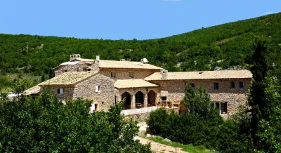 La Buisse Hotels in Rustrel
