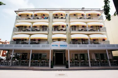 Hotel Angelo Các khách sạn gần I Casoni di Caorle
