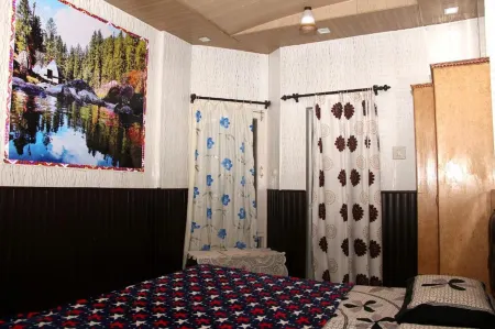 Hotel TIP Top Отели в г. Солан