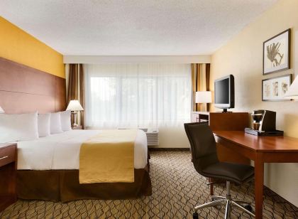 Country Inn & Suites by Radisson, Mishawaka, IN