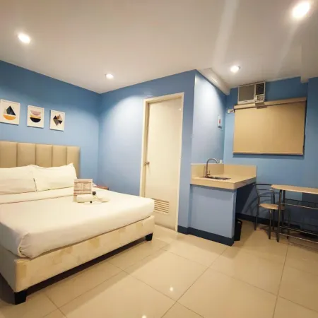 Glory Hotel Cubao Отели рядом с достопримечательностью «Колизей Аранета»