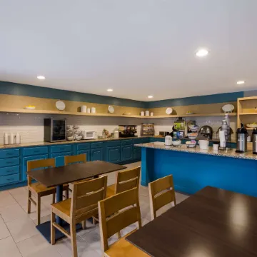 Country Inn & Suites by Radisson, Marion, IL