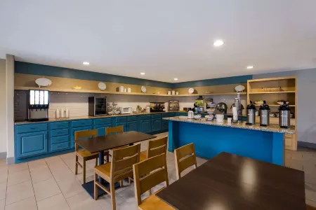 Country Inn & Suites by Radisson, Marion, IL