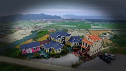 Buan Lemon Terrace Pension