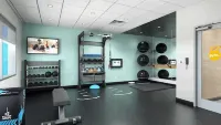 Tru by Hilton Miramar - Gym