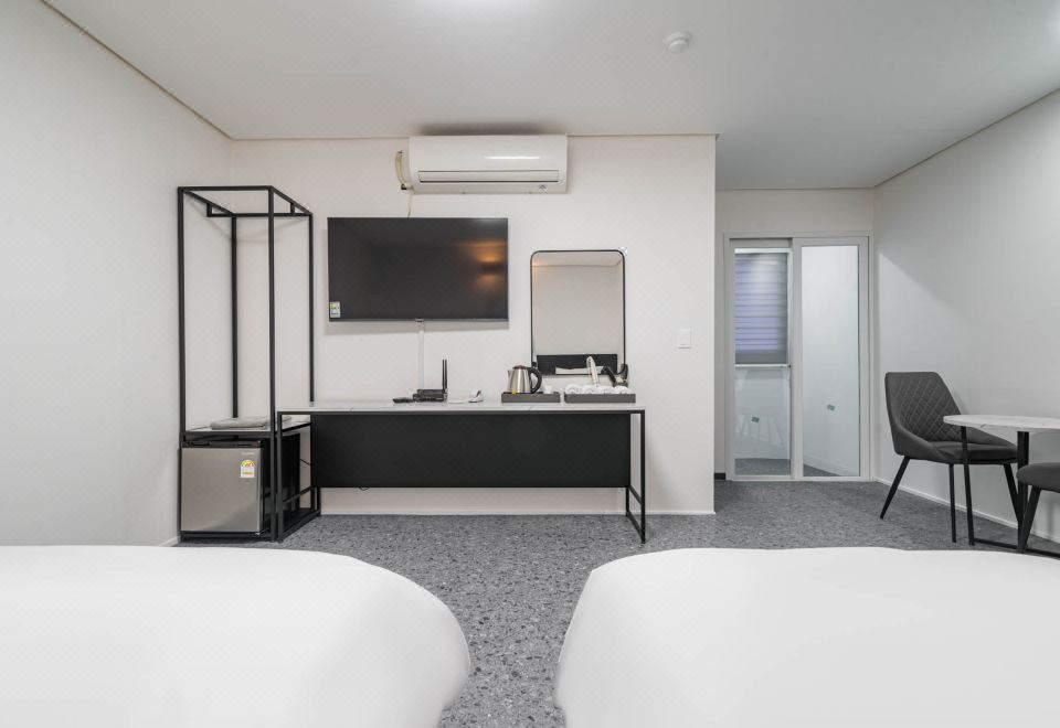 Mungyeong Hotel W - Housity