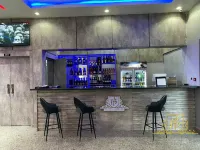 H5 Hotel and Apartments - 3-Star