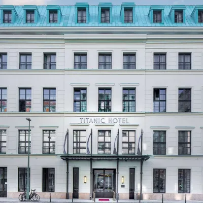 Titanic Gendarmenmarkt Berlin Hotels in der Nähe von Berliner Dom