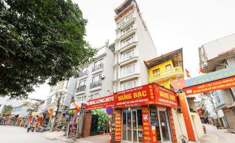 Spot on 693 Hoang Long Hotel