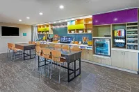 Home2 Suites by Hilton Weatherford - sarapan
