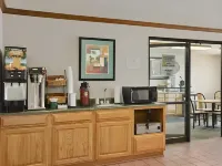 ซุปเปอร์ 8 บายวินด์แฮม พีโอเรีย