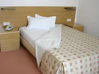 Hotel Douro Hotel in zona Synagogue Kadoorie - Mekor Haim