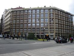 B&B HOTEL Gijón Centro Begoña