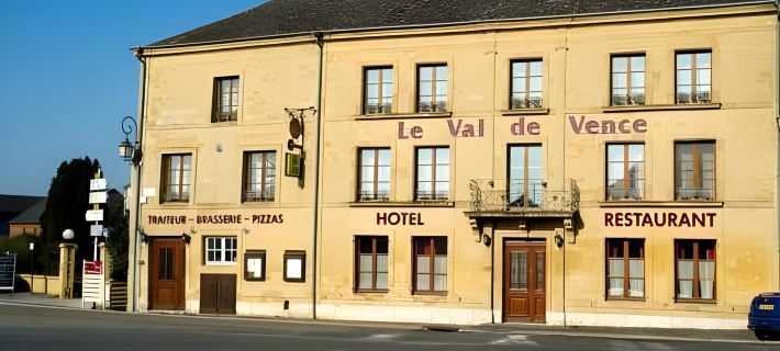 Logis Hôtel le Val de Vence Hotels in Ardennes