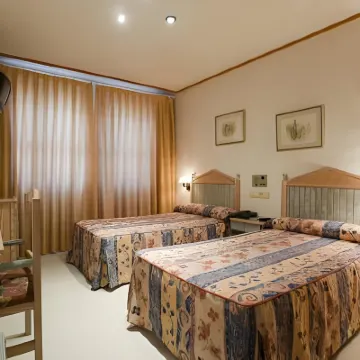 Hotel Azahar Hotels near Universidad Catolica San Antonio de Murcia