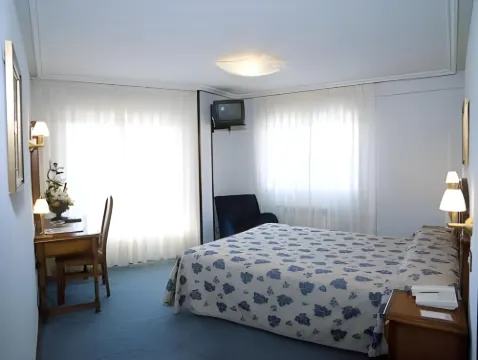 Hotel Cabeza Hotels in Langreo