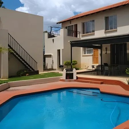 Louhallas Accommodation