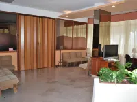 Hotel Aplo - Breakfast Experience
