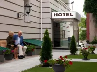 Graf Orlov Hotel