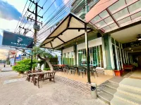 PIMPIMARN BEACH HOTEL