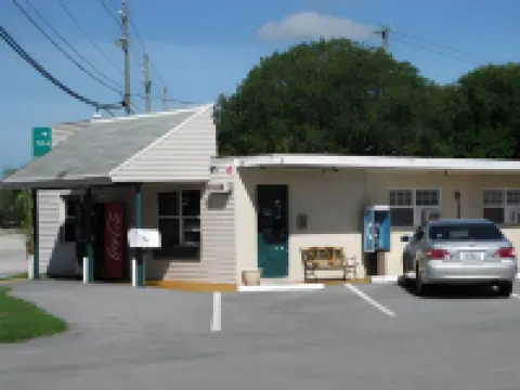 Glades Motel - Naples