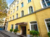 Hotel Carlton Munich Hotels near محطة مترو أونيفيرسيتيت