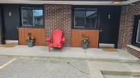 Shore Vista Lodge Hotels near Krates Marina Ltd.