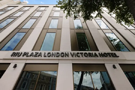 Riu Plaza London Victoria Отели рядом с достопримечательностью «Букингемский дворец»