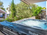 Artatore Hotels in Mali Losinj