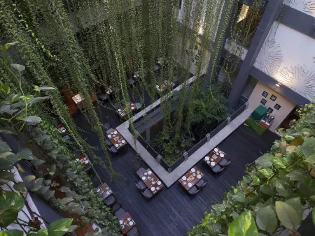 Grandmas Plus Hotel Legian