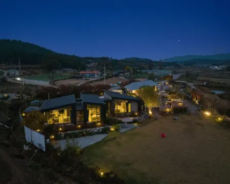 Seosan Suada Pool Villa 瑞山市のホテル