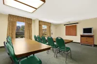 Super 8 by Wyndham Cochrane Hotels in Cochrane