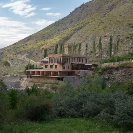 Shale Karata Hotel Отели в г. Карата